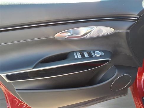 Used 2025 Genesis GV70 2.5T image 15