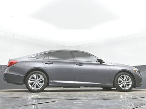 Used 2019 Honda Accord LX image 40