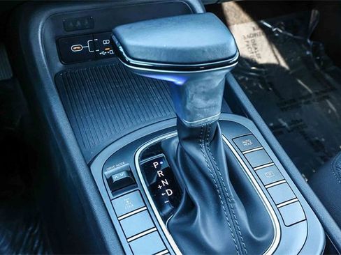 Certified 2025 Hyundai Kona SEL image 23