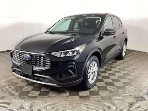 Used 2025 Ford Escape Active AWD/4WD image 5