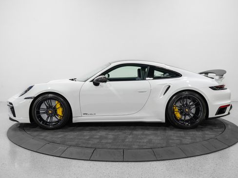 Used 2024 Porsche 911 Turbo S image 4