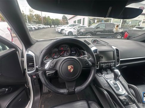 Used 2014 Porsche Cayenne image 5