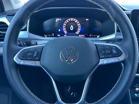 New 2026 Volkswagen Taos SE image 41
