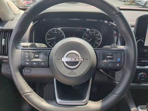 Used 2024 Nissan Pathfinder SL w/ SL Premium Package FWD image 35