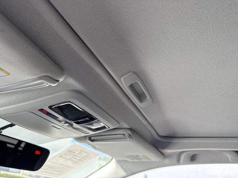 Used 2018 Subaru Forester 2.5i Premium w/ All-Weather Package image 31