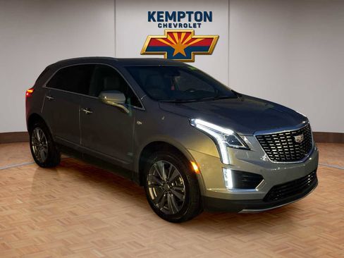 Used 2025 Cadillac XT5 Premium Luxury image 8