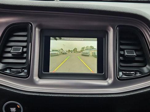 Used 2023 Dodge Challenger SXT image 17