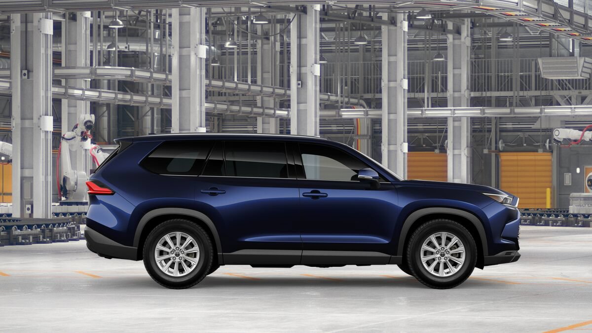 New 2026 Toyota Grand Highlander XLE FWD image 12