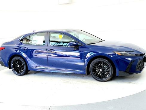 New 2026 Toyota Camry SE AWD/4WD image 7