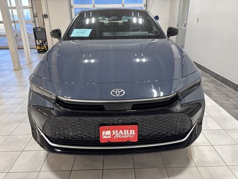 New 2026 Toyota Crown Platinum image 6