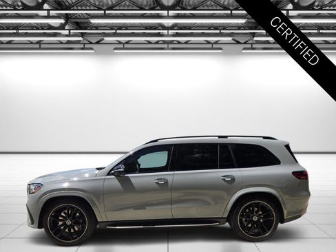 Used 2024 Mercedes-Benz GLS 580 4MATIC image 5