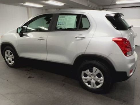 Certified 2018 Chevrolet Trax LS image 6
