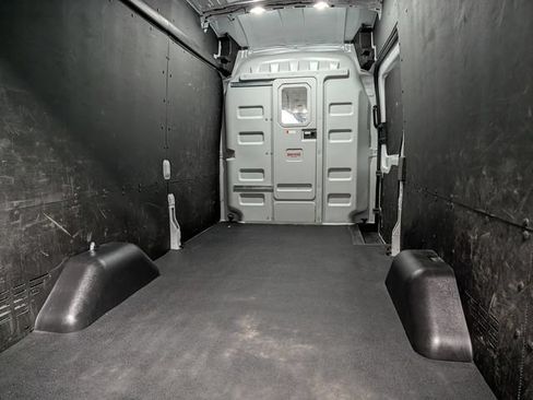 Used 2025 Ford Transit 250 148 High Roof Extended w/ Load Area Protection Package RWD image 6