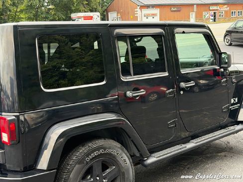 Used 2007 Jeep Wrangler Unlimited X w/ Dual Top Group RWD image 32