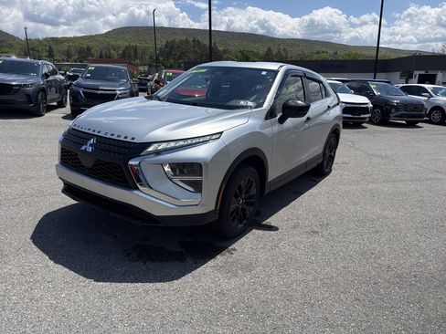 Used 2022 Mitsubishi Eclipse Cross LE AWD/4WD image 8