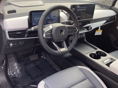 New 2026 Honda Prologue Touring image 8