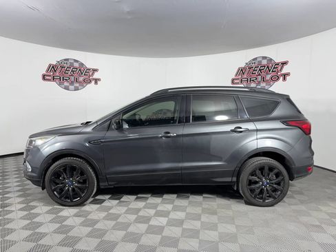 Used 2019 Ford Escape SE FWD image 4