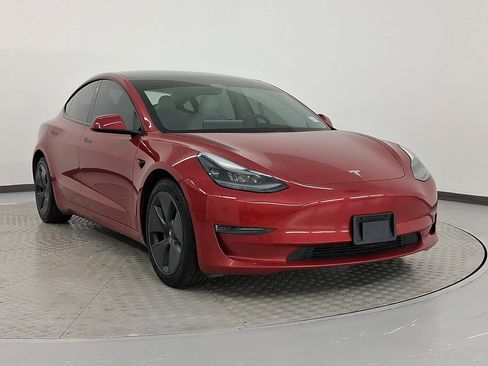 Used 2021 Tesla Model 3 Standard Range Plus image 7