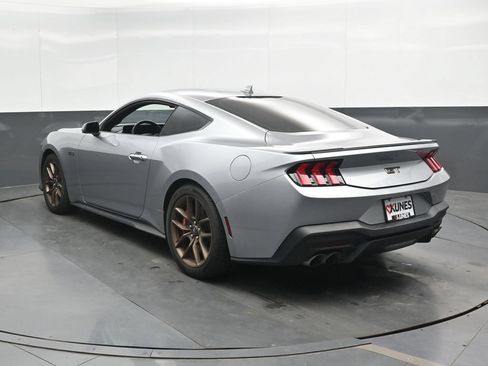 Used 2025 Ford Mustang GT Premium RWD image 9