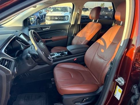Used 2016 Ford Edge Titanium w/ Equipment Group 302A FWD image 11