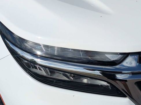 Used 2024 Chevrolet Equinox LS FWD image 9