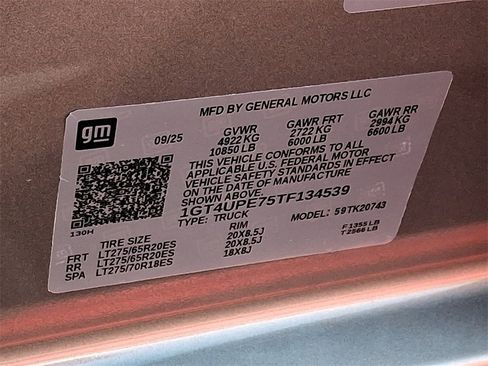 New 2026 GMC Sierra 2500 AT4 w/ AT4 Premium Plus Package image 18