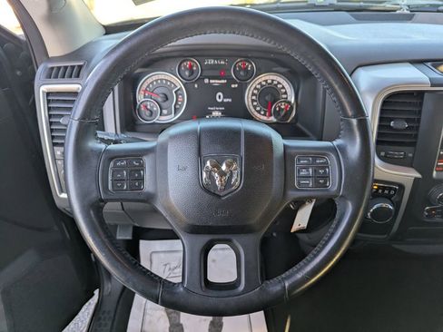 Used 2019 RAM 1500 Big Horn image 25