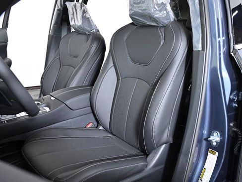 New 2026 INFINITI QX60 Luxe w/ Cargo Package image 17