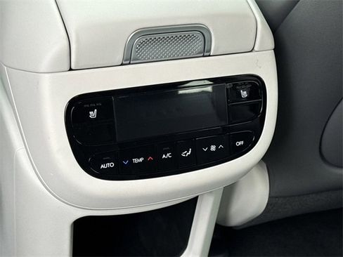 New 2026 Hyundai Ioniq 9 SEL image 16