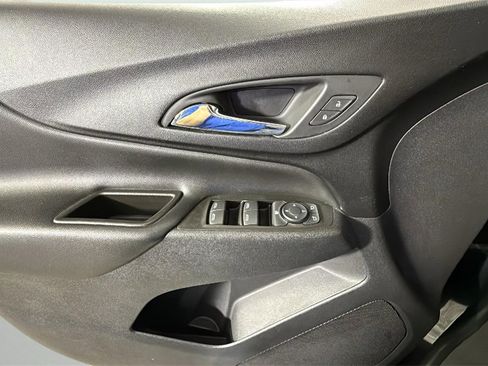 Used 2020 Chevrolet Equinox LT image 23