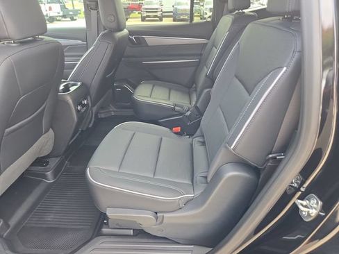Used 2025 Buick Enclave Sport Touring w/ Super Cruise Package FWD image 24