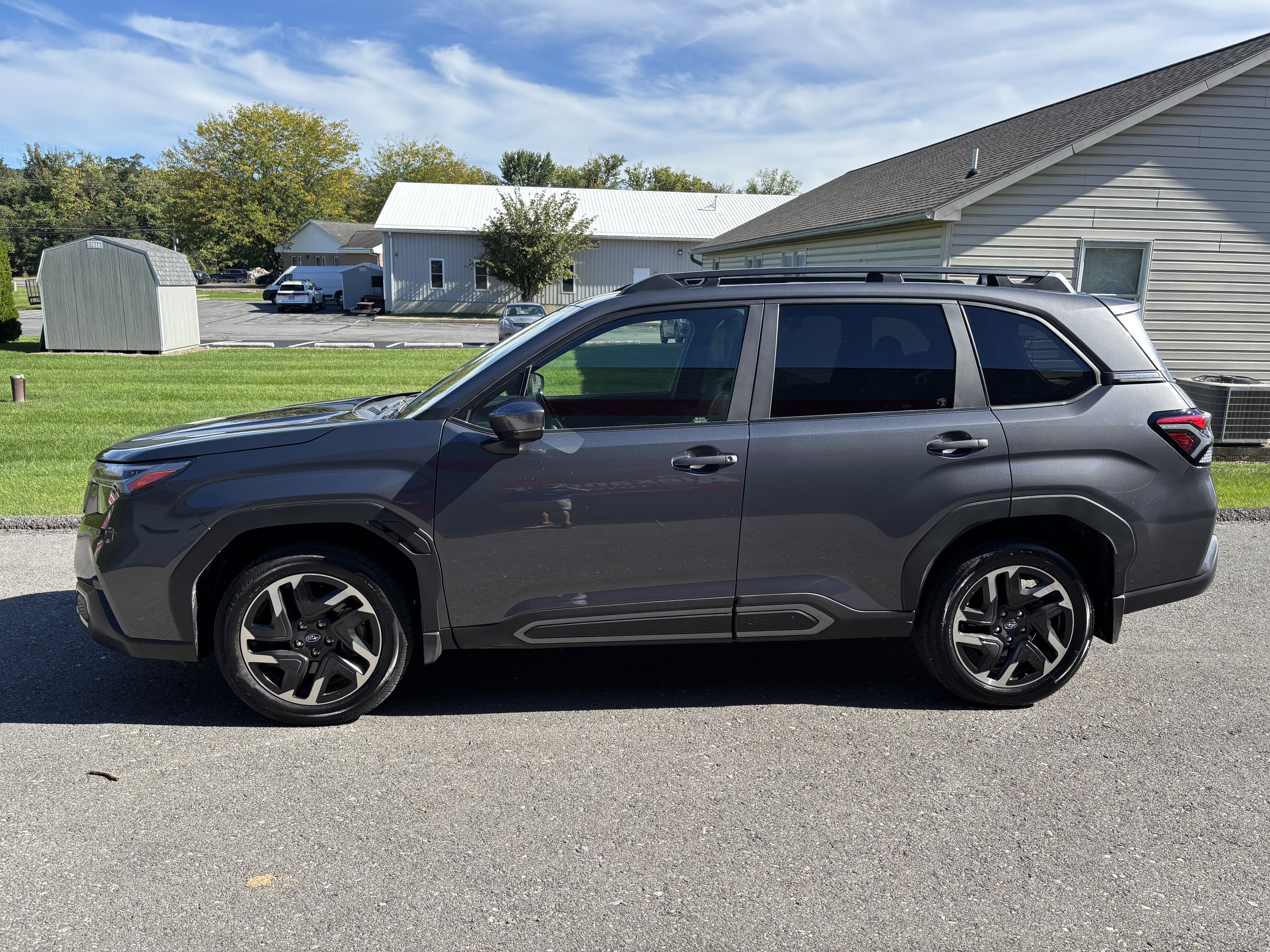 Used 2025 Subaru Forester Limited AWD/4WD image 7
