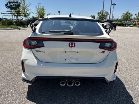 Used 2025 Honda Civic Type R image 6