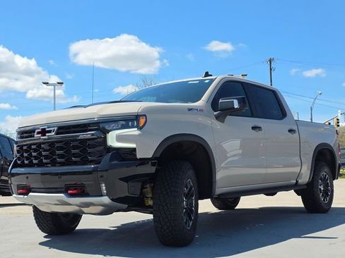 New 2026 Chevrolet Silverado 1500 ZR2 AWD/4WD image 13