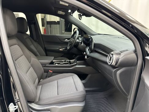 Used 2026 Chevrolet Equinox LT image 29