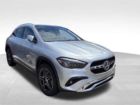 Used 2026 Mercedes-Benz GLA 250 4MATIC image 4