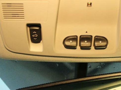 Used 2010 Chevrolet Traverse LT w/ Personal Connectivity Package image 22