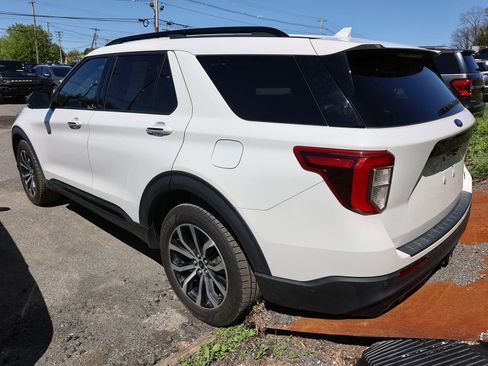Used 2020 Ford Explorer ST w/ Premium Technology Package AWD/4WD image 4