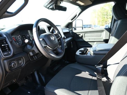 New 2026 RAM 2500 Tradesman w/ Chrome Appearance Group image 10