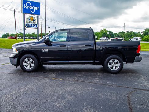 Used 2023 RAM 1500 Classic SLT w/ Trailer & Traction Group RWD image 4