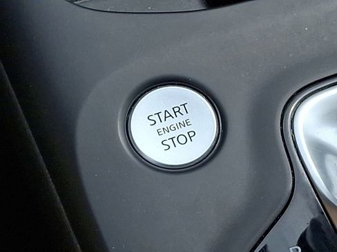 Used 2022 INFINITI QX50 Luxe w/ Appearance Package image 24