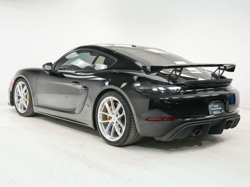 Used 2021 Porsche 718 Cayman GT4 image 3