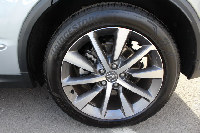Used 2025 Acura MDX w/ Technology Package FWD image 9