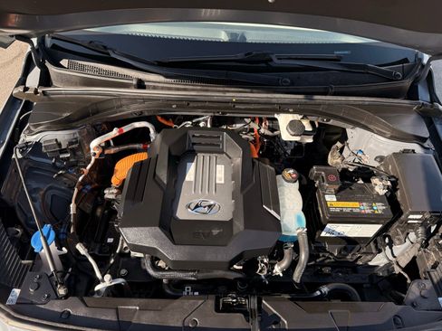 Used 2020 Hyundai Ioniq Limited image 21