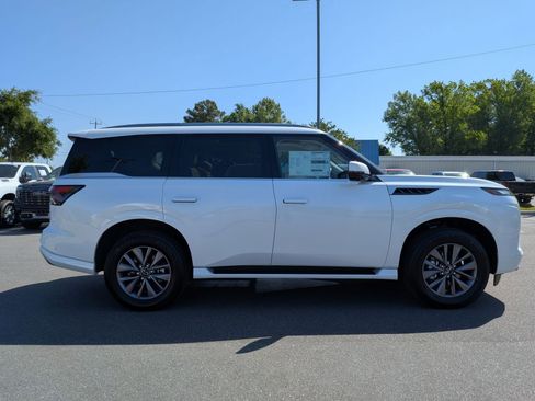 New 2026 INFINITI QX80 Pure RWD image 2