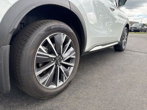 Certified 2026 INFINITI QX60 Luxe w/ Cargo Package AWD/4WD image 23