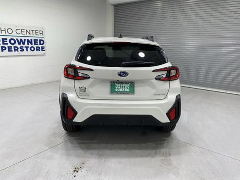 Used 2024 Subaru Crosstrek 2.0i Premium AWD/4WD image 7