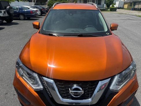 Used 2017 Nissan Rogue SL AWD/4WD image 9