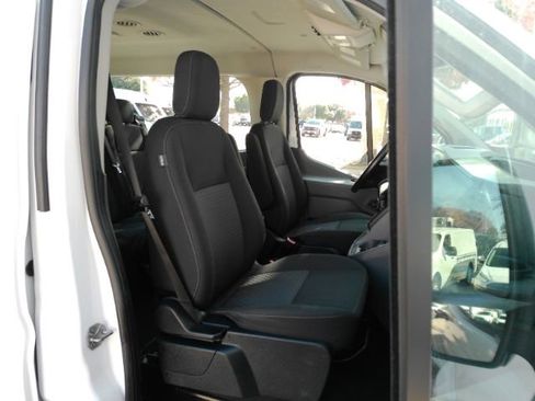 Used 2022 Ford Transit 350 XLT image 23
