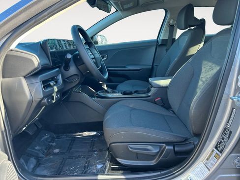 Used 2025 Kia K4 LXS image 15